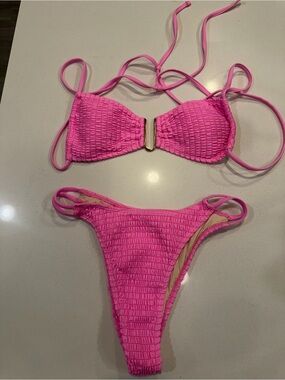 Zaful Bright Pink Textured Bikini Set. Size Medium